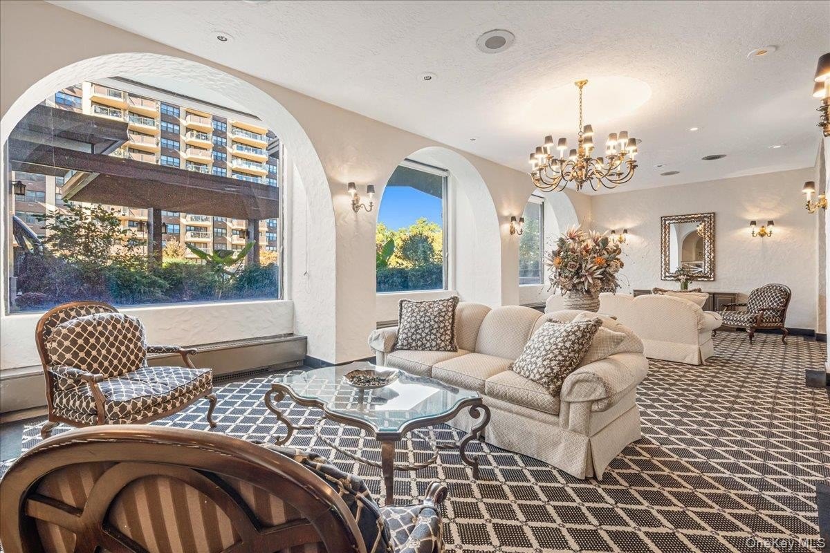 Bayside, New York, 11360, United States, 2 Bedrooms Bedrooms, ,2 BathroomsBathrooms,Residential,For Sale,2048855