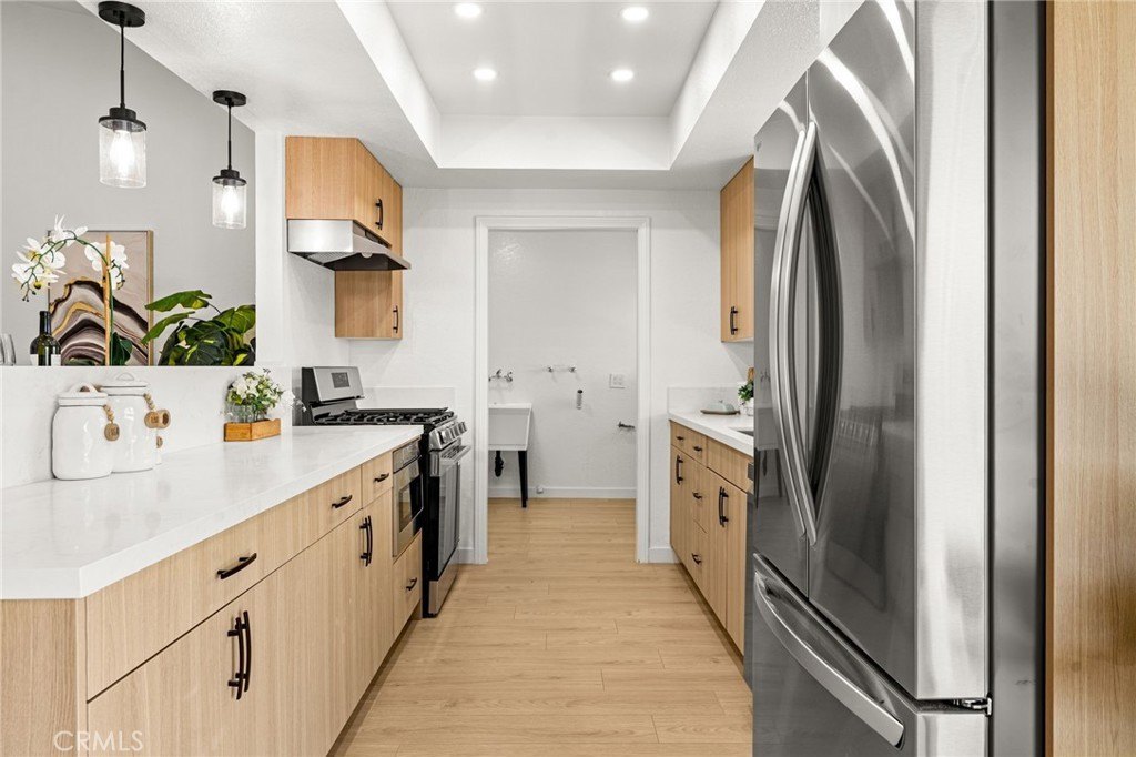 Montclair, California, 91763, United States, 4 Bedrooms Bedrooms, ,2 BathroomsBathrooms,Residential,For Sale,2048978
