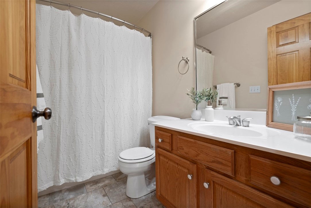 Cranberry Twp, Pennsylvania, 16066, United States, 4 Bedrooms Bedrooms, ,3 BathroomsBathrooms,Residential,For Sale,1947060