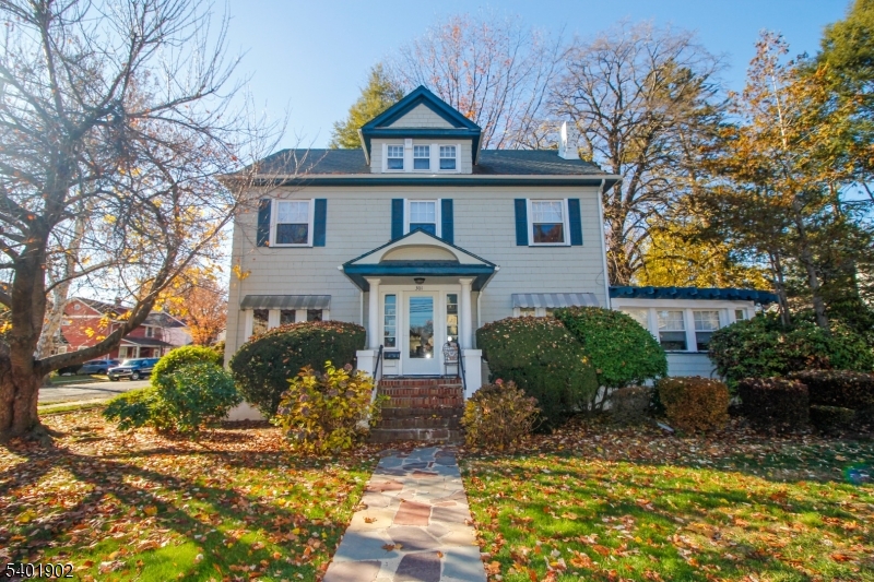 Clifton City, New Jersey, 07011-3254, United States, 6 Bedrooms Bedrooms, ,6 BathroomsBathrooms,Residential,For Sale,2005215