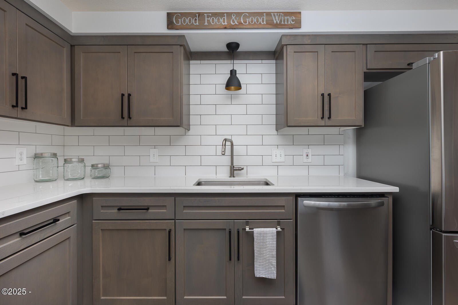 Lincoln City, Oregon, 97367, United States, 3 Bedrooms Bedrooms, ,2 BathroomsBathrooms,Residential,For Sale,1867179