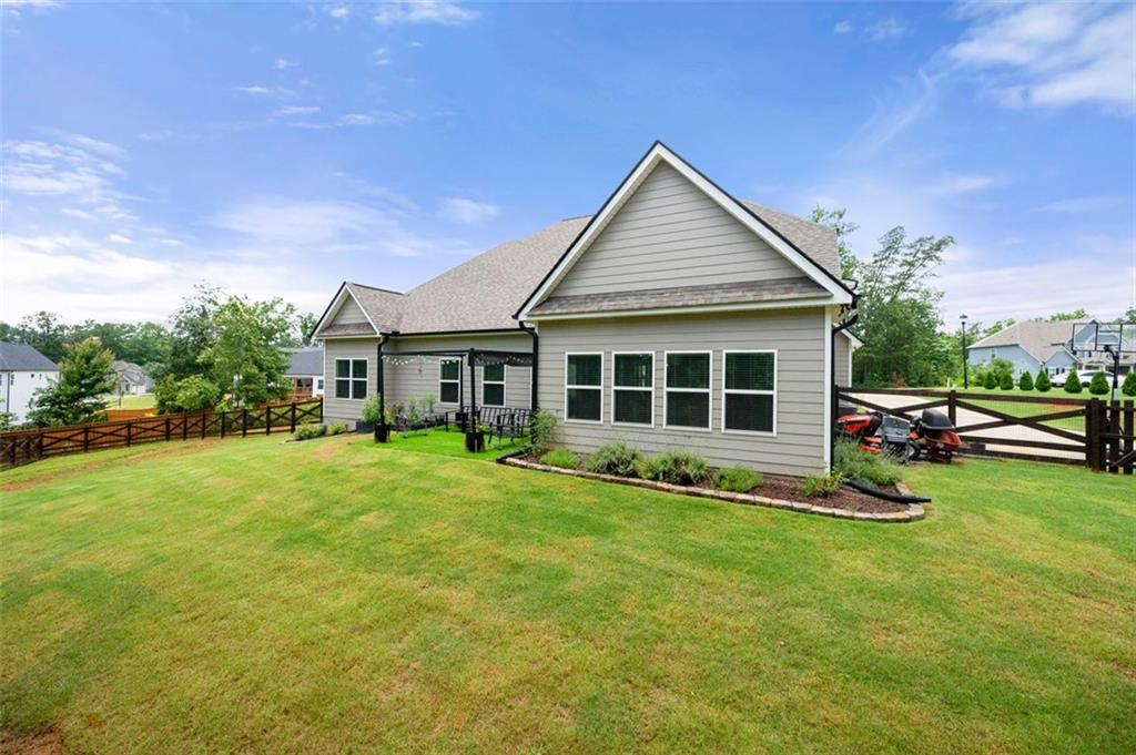 Douglasville, Georgia, 30135, United States, 4 Bedrooms Bedrooms, ,4 BathroomsBathrooms,Residential,For Sale,1940681