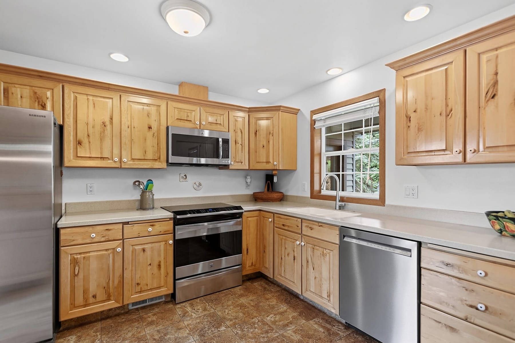  1400 ROCKFORD RD Hood River, OR 97031 - 物件實景