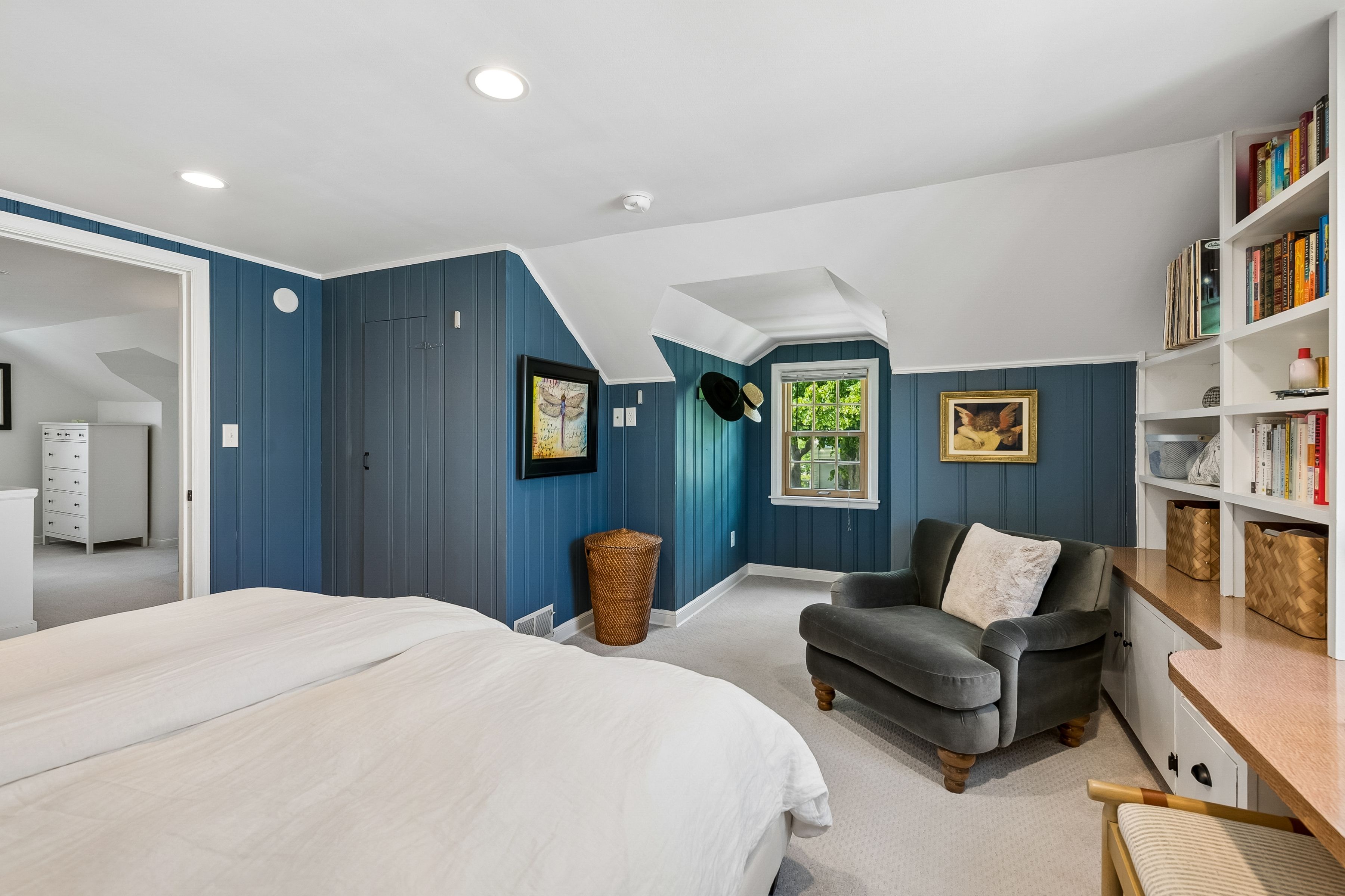  Elegant Cape Cod Living with Timeless Architectural Detail - 物件實景