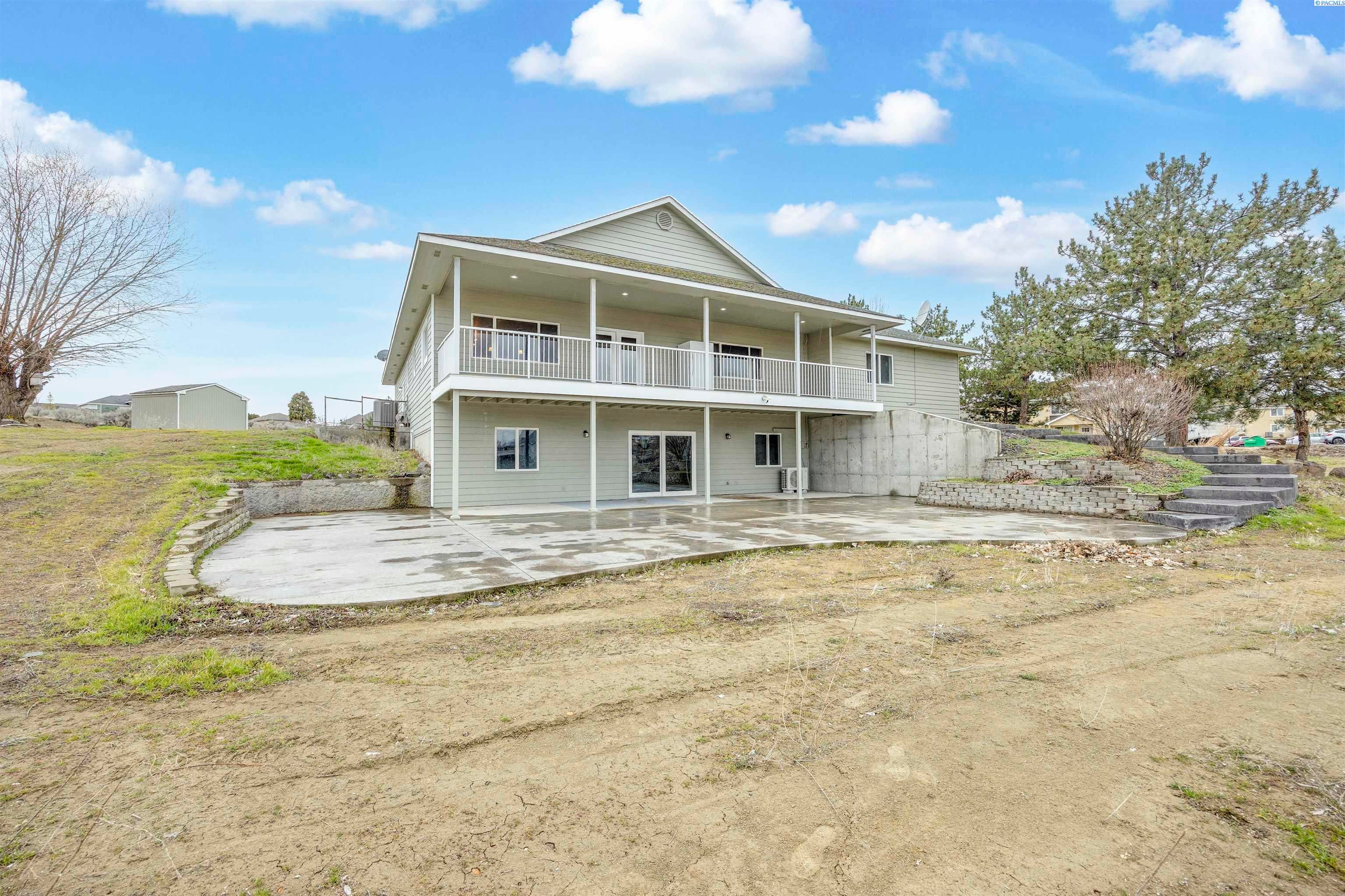 West Richland, Washington, 99353, United States, 5 Bedrooms Bedrooms, ,3 BathroomsBathrooms,Residential,For Sale,2020893