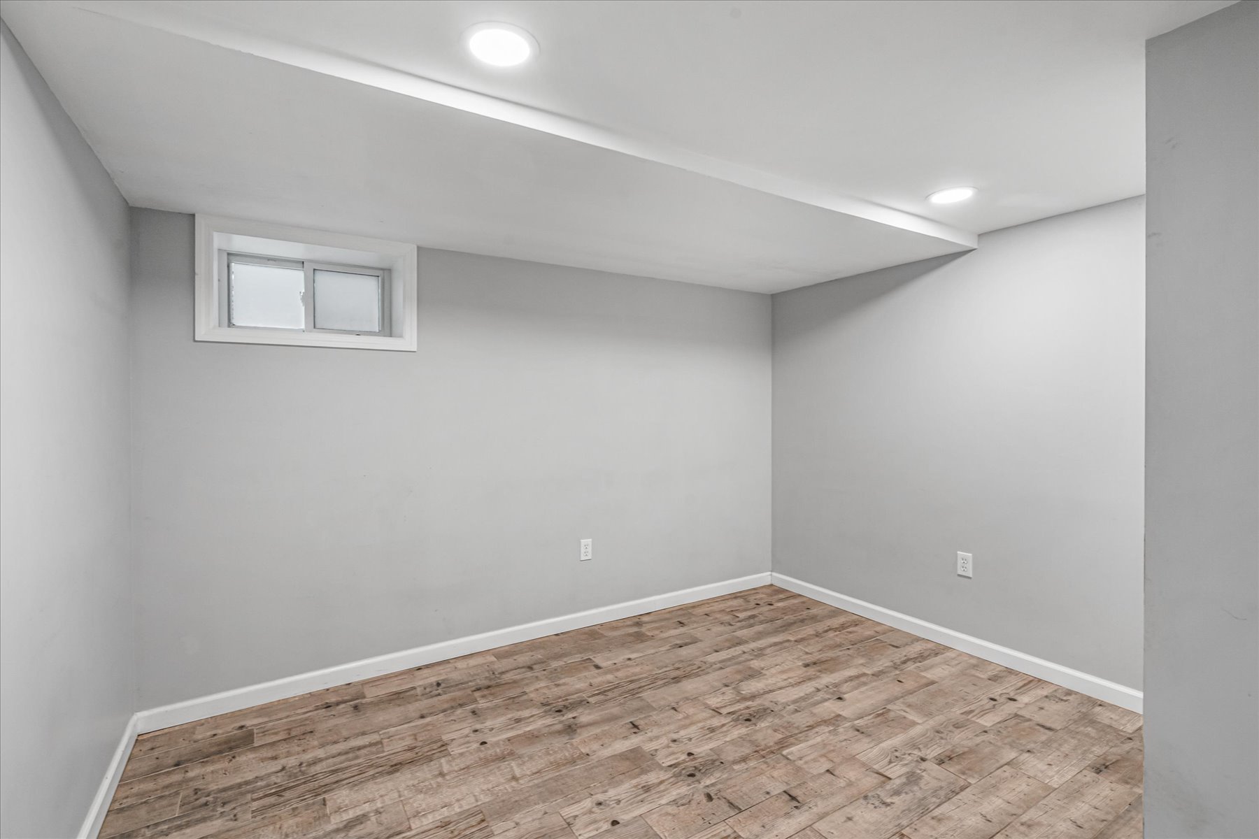  68-37 Nansen Street, Forest Hills, NY, 11375 - 物件實景