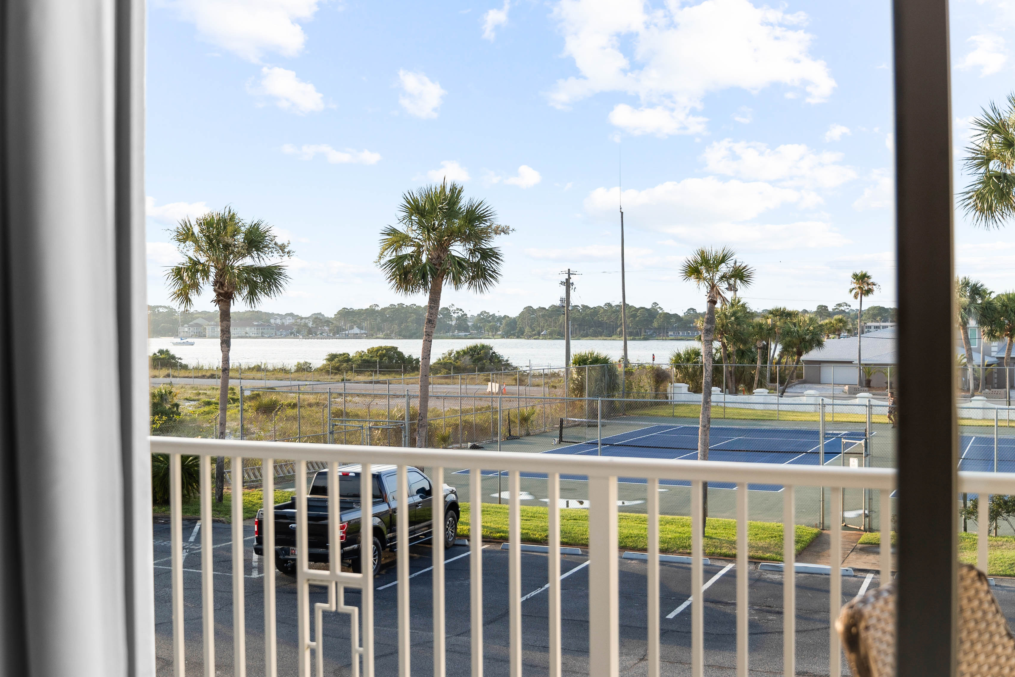  Top-Floor Studio Condo Ideal As Vacation Home Or Rental Investment - 物件實景