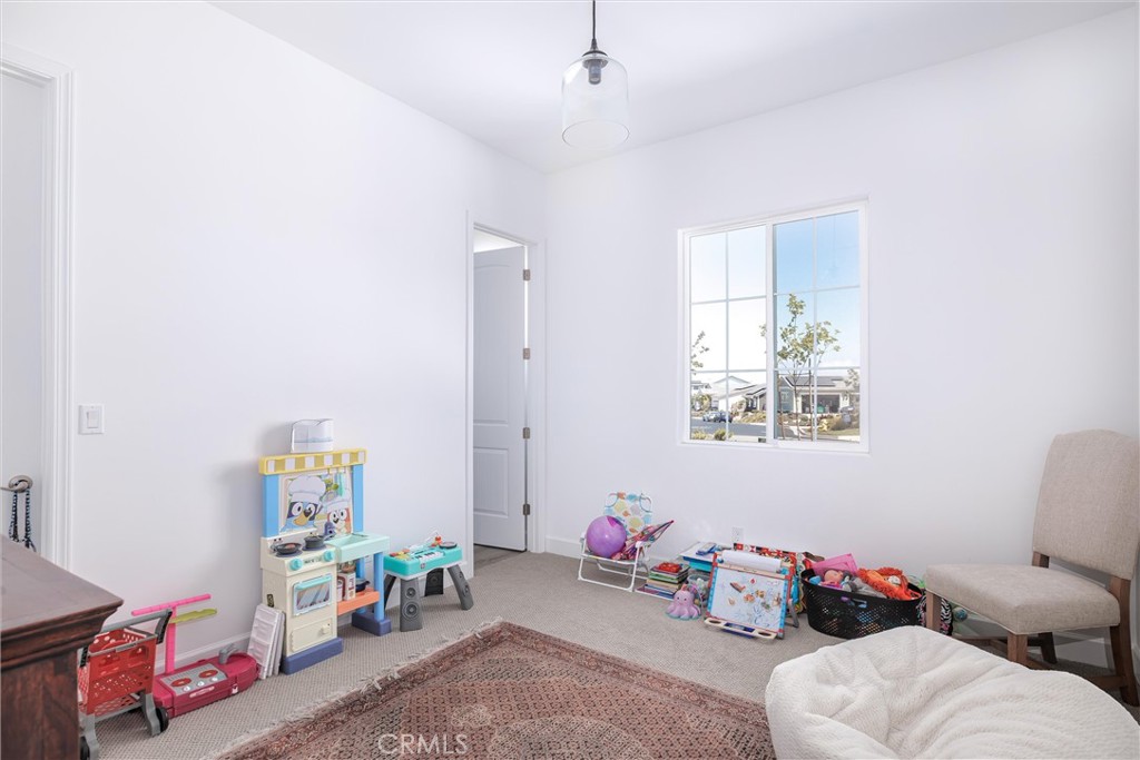 Santa Maria, California, 93455, United States, 4 Bedrooms Bedrooms, ,4 BathroomsBathrooms,Residential,For Sale,1974422