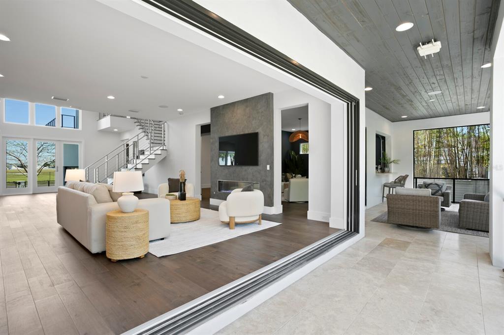 Tampa, Florida, 33606, United States, 5 Bedrooms Bedrooms, ,7 BathroomsBathrooms,Residential,For Sale,1779017