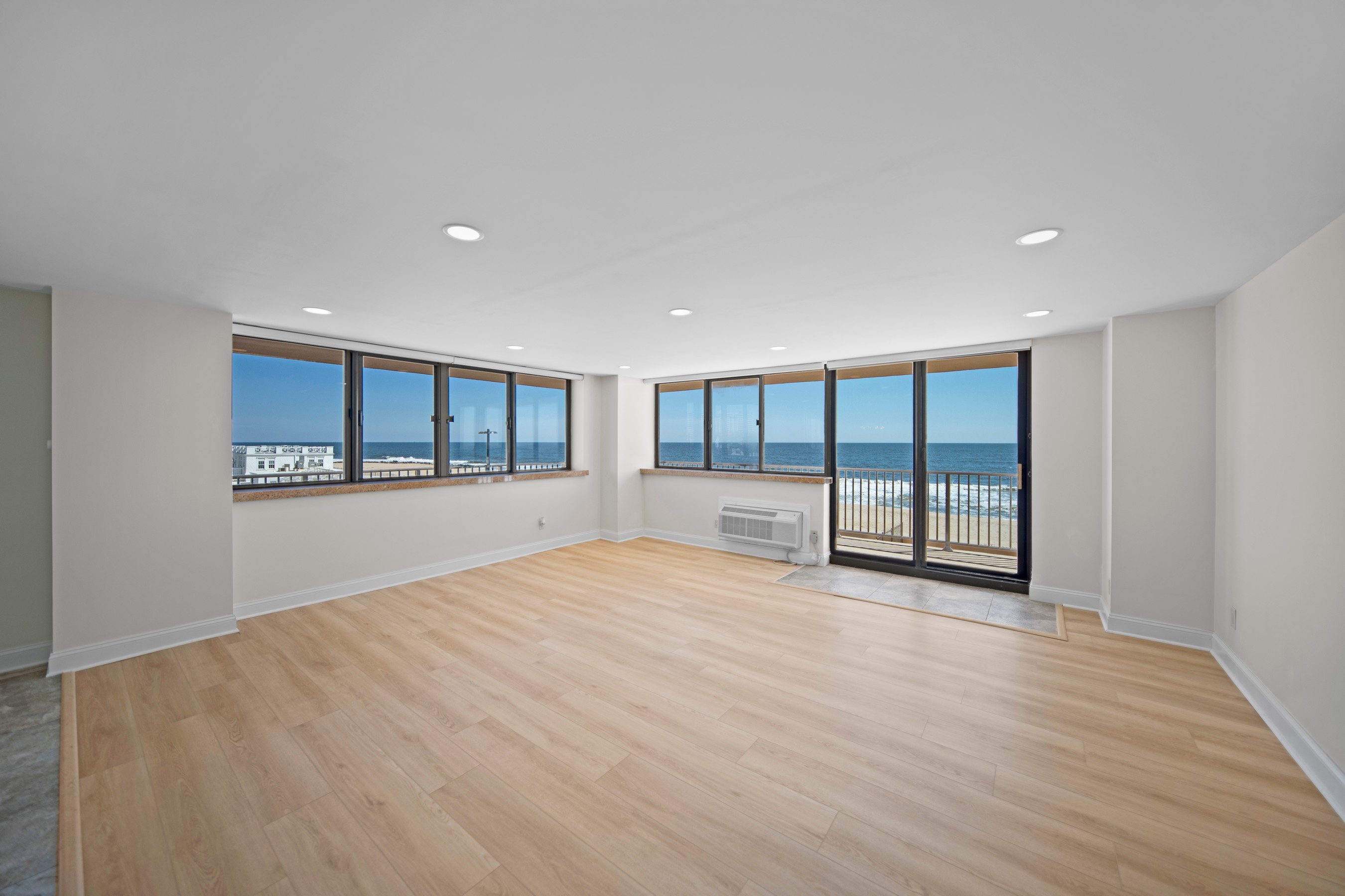  Premier Oceanfront Living - 物件實景