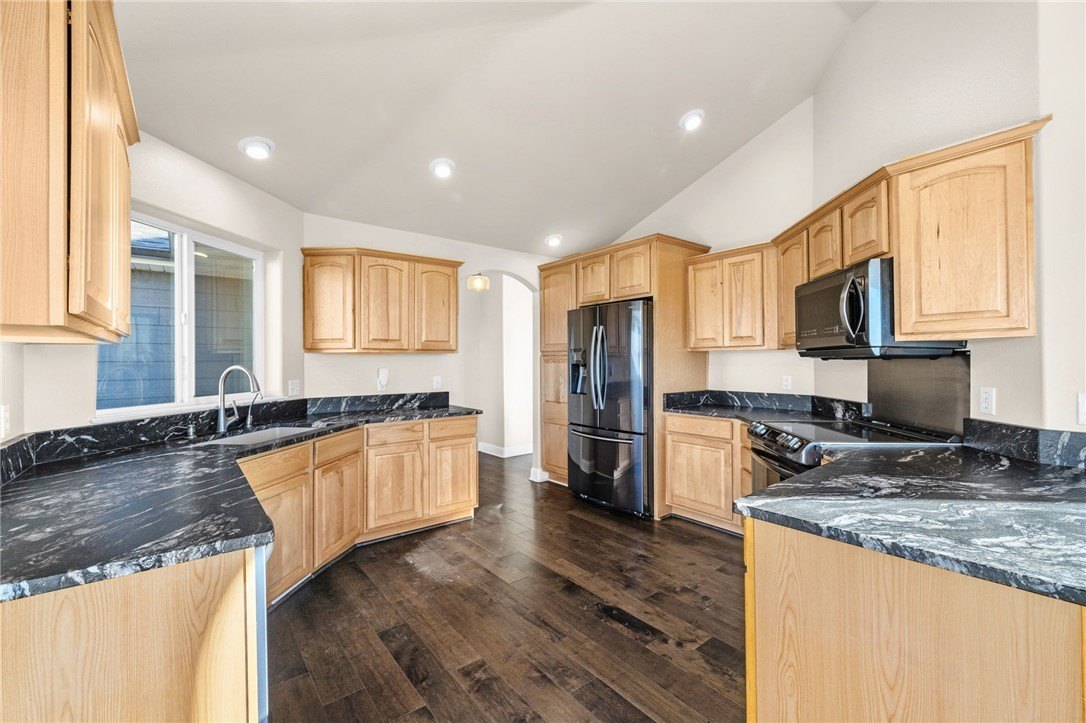 Shepherd, Montana, 59079, United States, 5 Bedrooms Bedrooms, ,3 BathroomsBathrooms,Residential,For Sale,1998698