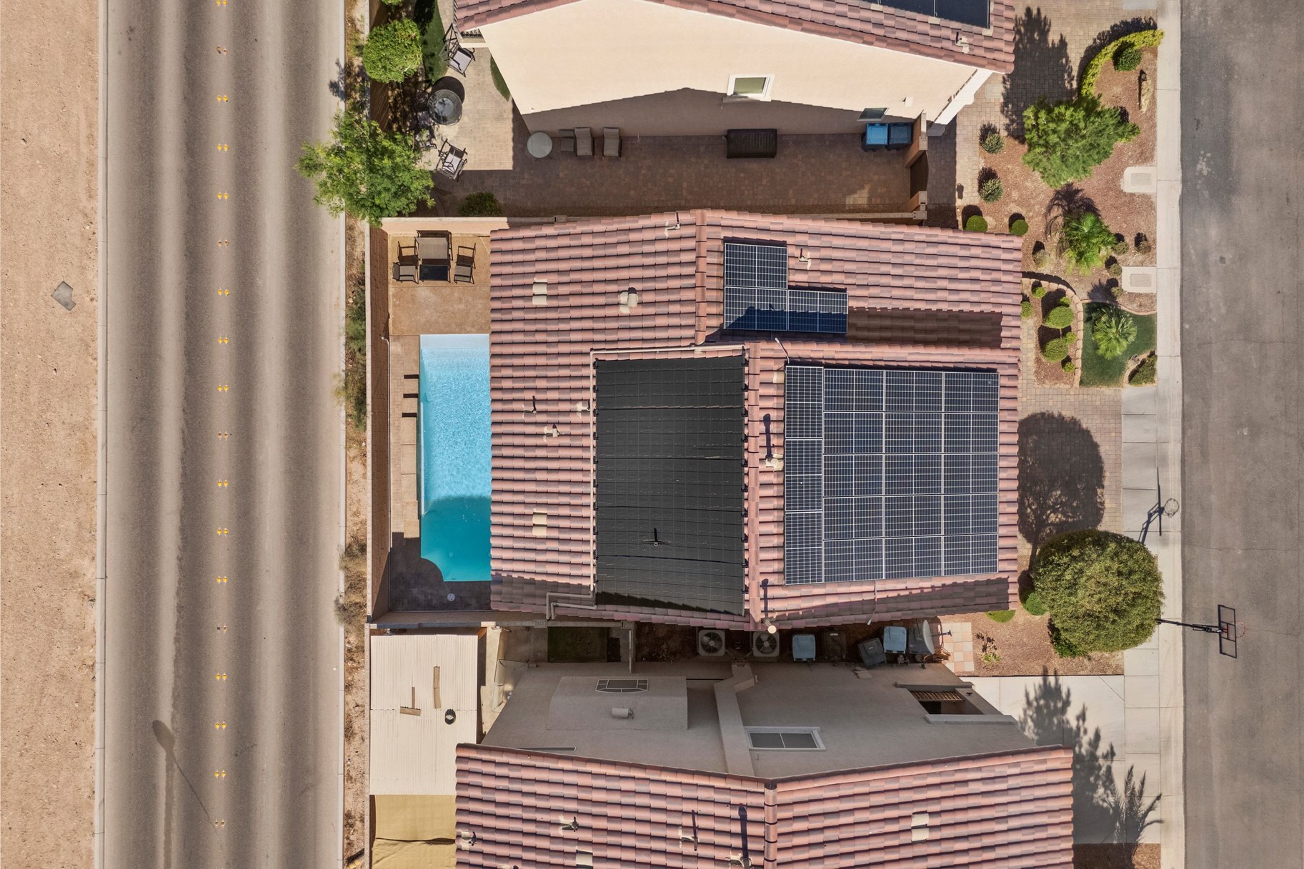  Poolside Living in the Heart of Southwest Las Vegas - 物件實景