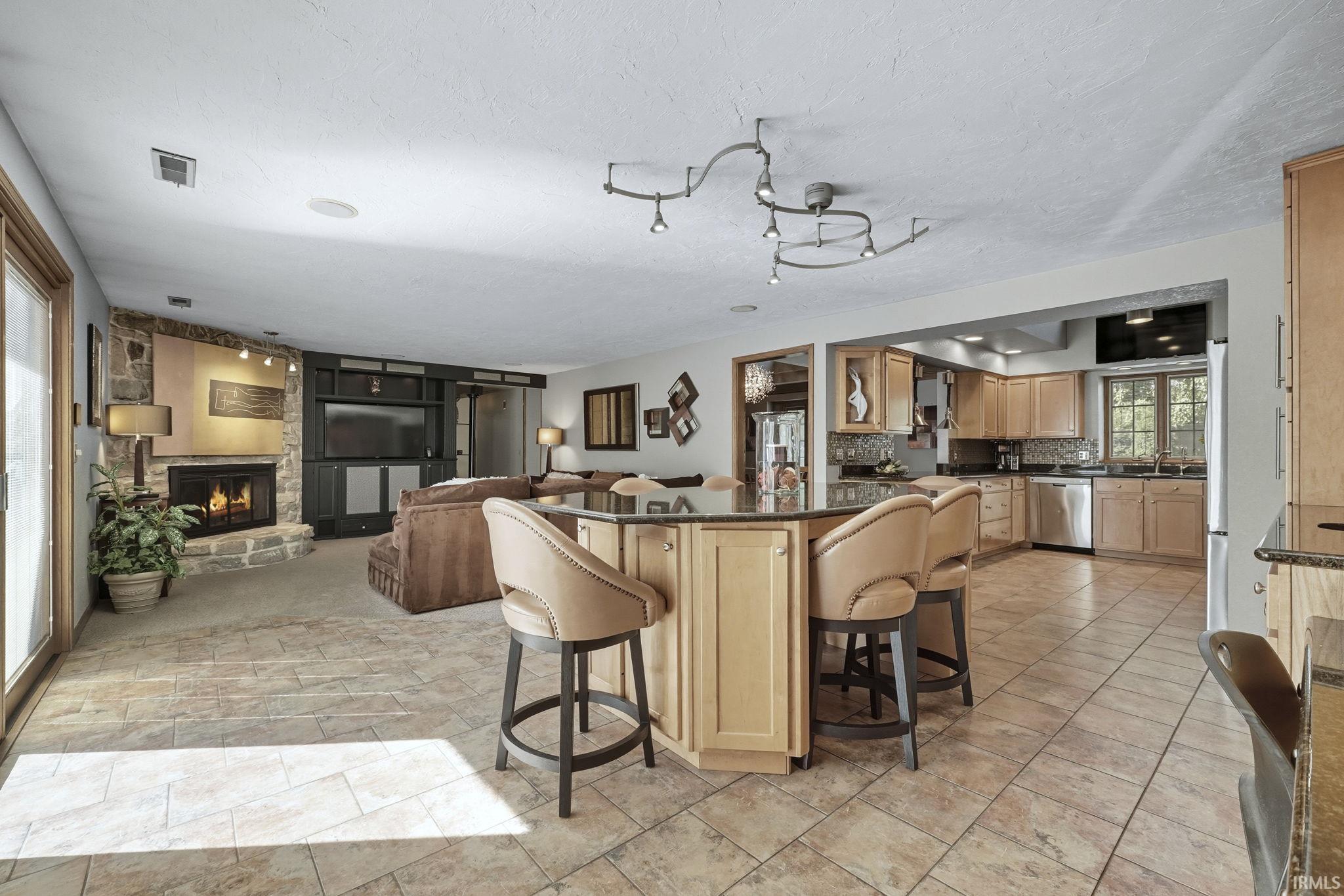 Auburn, Indiana, 46706-9510, United States, 4 Bedrooms Bedrooms, ,5 BathroomsBathrooms,Residential,For Sale,1984522