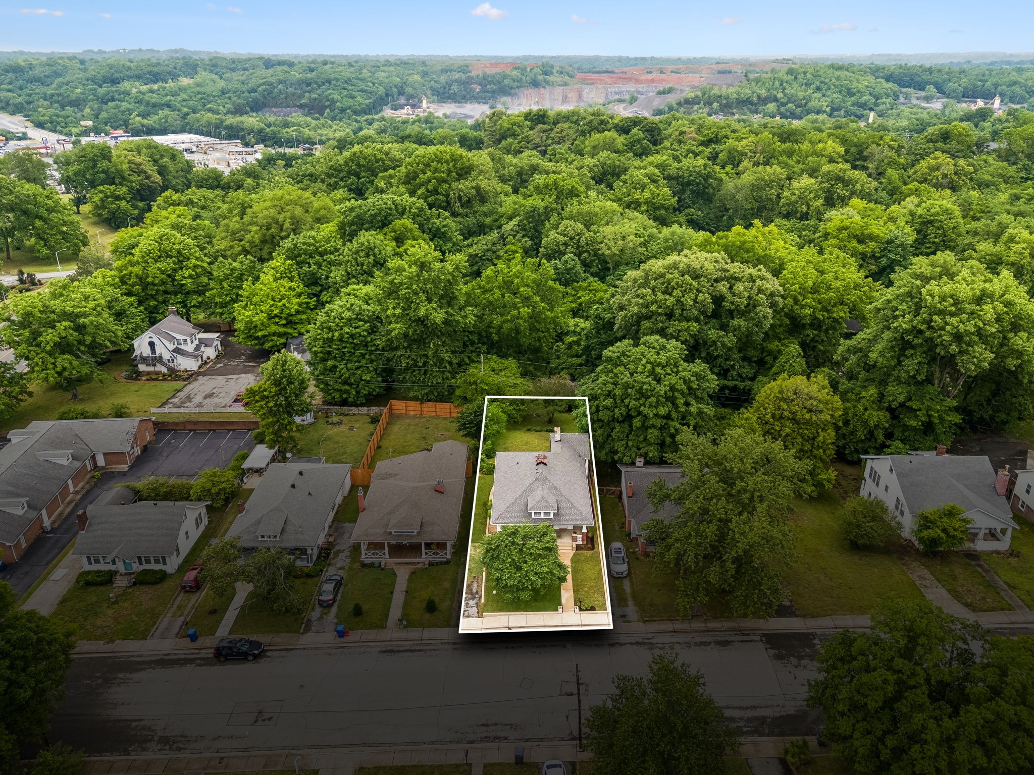  235 Georgia Ave, Clarksville, TN, 37040 - 物件實景