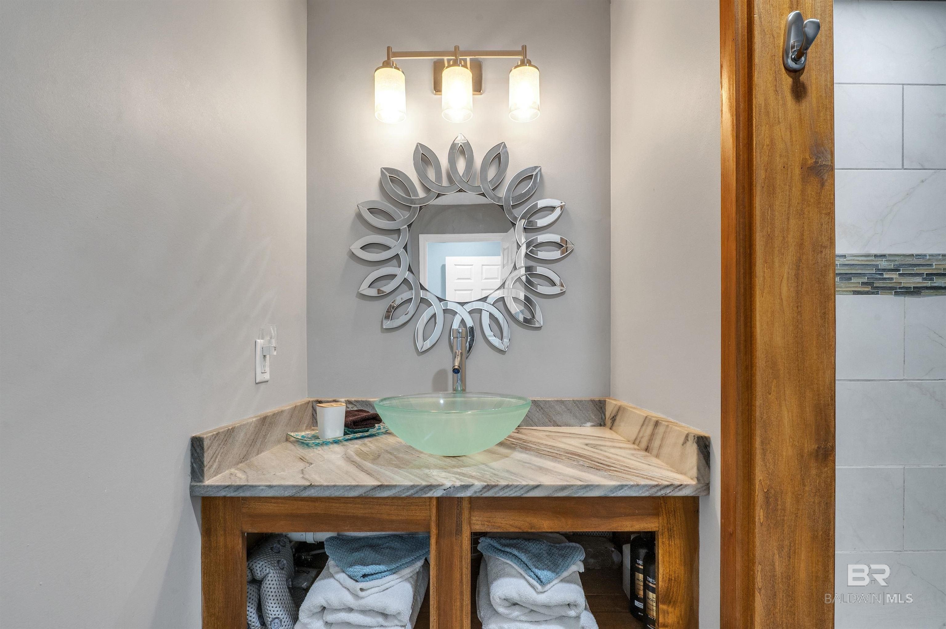 Gulf Shores, Alabama, 36542, United States, 3 Bedrooms Bedrooms, ,3 BathroomsBathrooms,Residential,For Sale,1984427