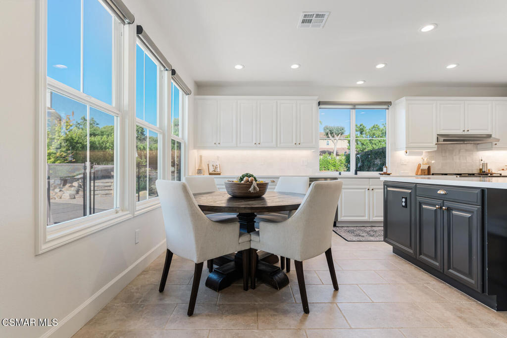 Simi Valley, California, 93065, United States, 4 Bedrooms Bedrooms, ,4 BathroomsBathrooms,Residential,For Sale,1978928