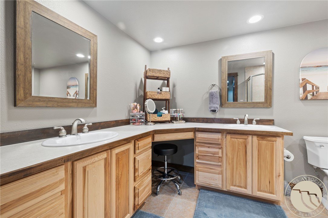 Molt, Montana, 59057, United States, 4 Bedrooms Bedrooms, ,3 BathroomsBathrooms,Residential,For Sale,1989890