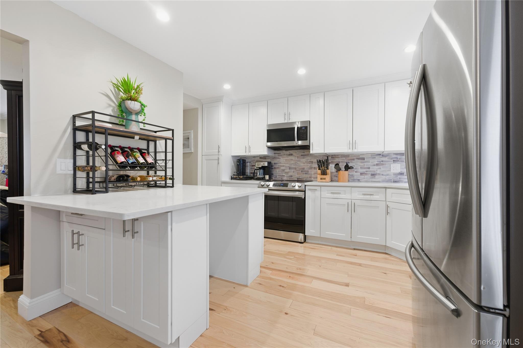 Long Beach, New York, 11561, United States, 5 Bedrooms Bedrooms, ,3 BathroomsBathrooms,Residential,For Sale,1992017