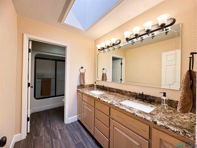 Artesia, New Mexico, 88210, United States, 4 Bedrooms Bedrooms, ,4 BathroomsBathrooms,Residential,For Sale,1980233