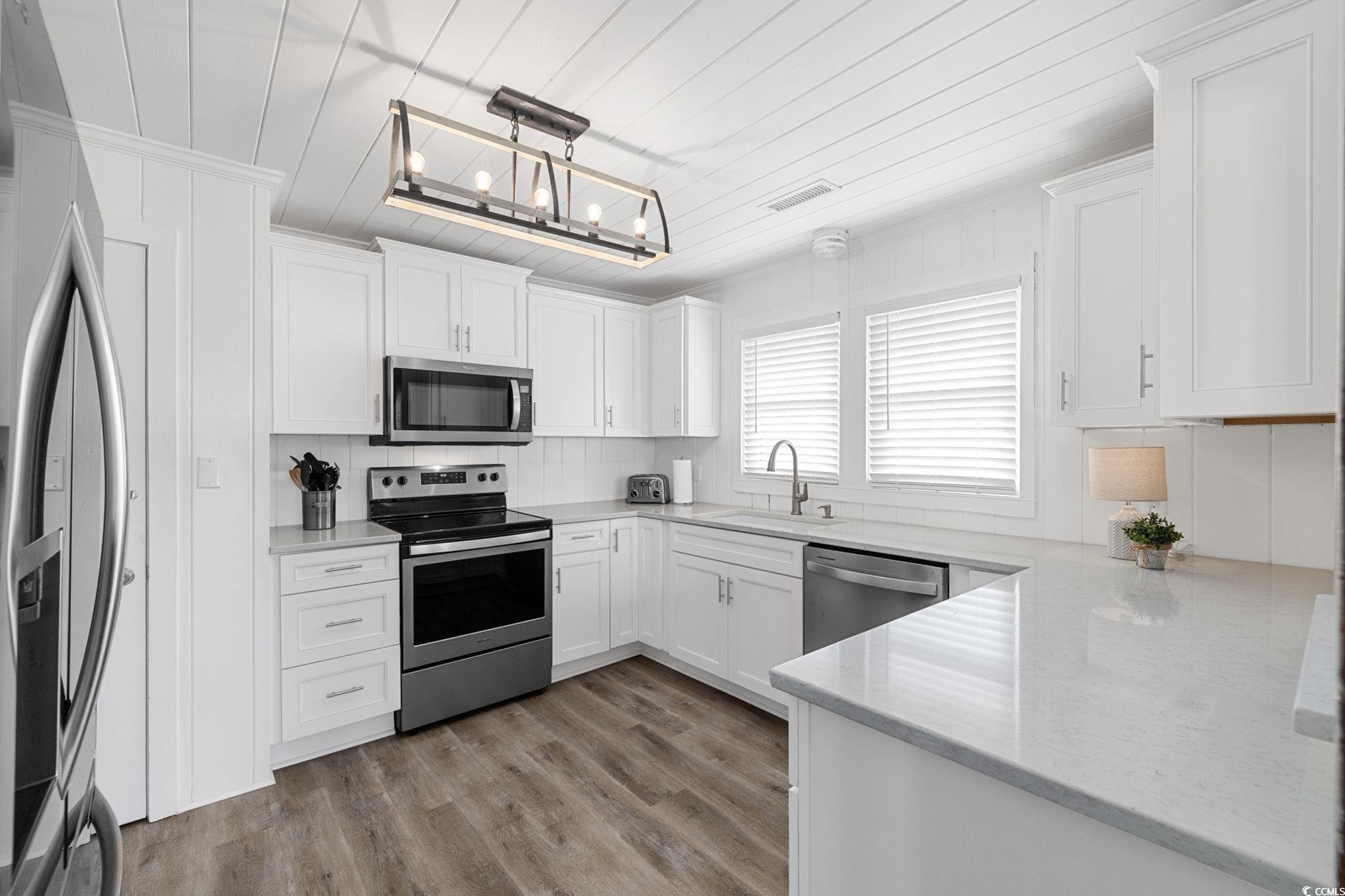 336 58th Ave. N, North Myrtle Beach, South Carolina, 29582, United States, 6 Bedrooms Bedrooms, ,5 BathroomsBathrooms,Residential,For Sale,336 58th Ave. N,1404634