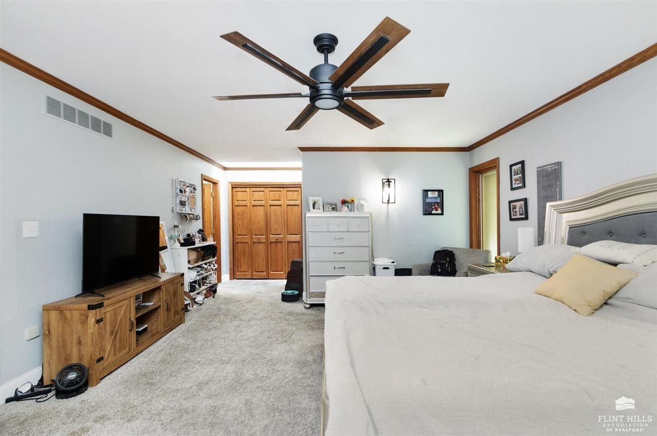 Junction City, Kansas, 66441, United States, 4 Bedrooms Bedrooms, ,4 BathroomsBathrooms,Residential,For Sale,1805372
