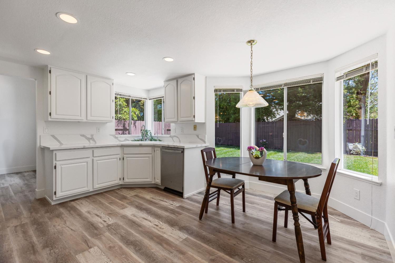 Roseville, California, 95747, United States, 3 Bedrooms Bedrooms, ,3 BathroomsBathrooms,Residential,For Sale,1976099