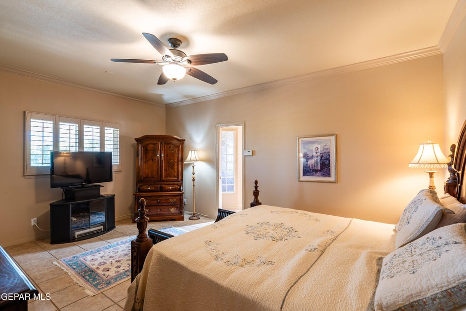 El Paso, Texas, 79912, United States, 4 Bedrooms Bedrooms, ,3 BathroomsBathrooms,Residential,For Sale,1988584