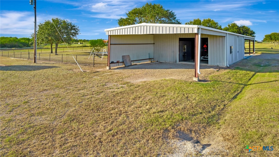 Victoria, Texas, 77904, United States, 3 Bedrooms Bedrooms, ,3 BathroomsBathrooms,Residential,For Sale,1989314