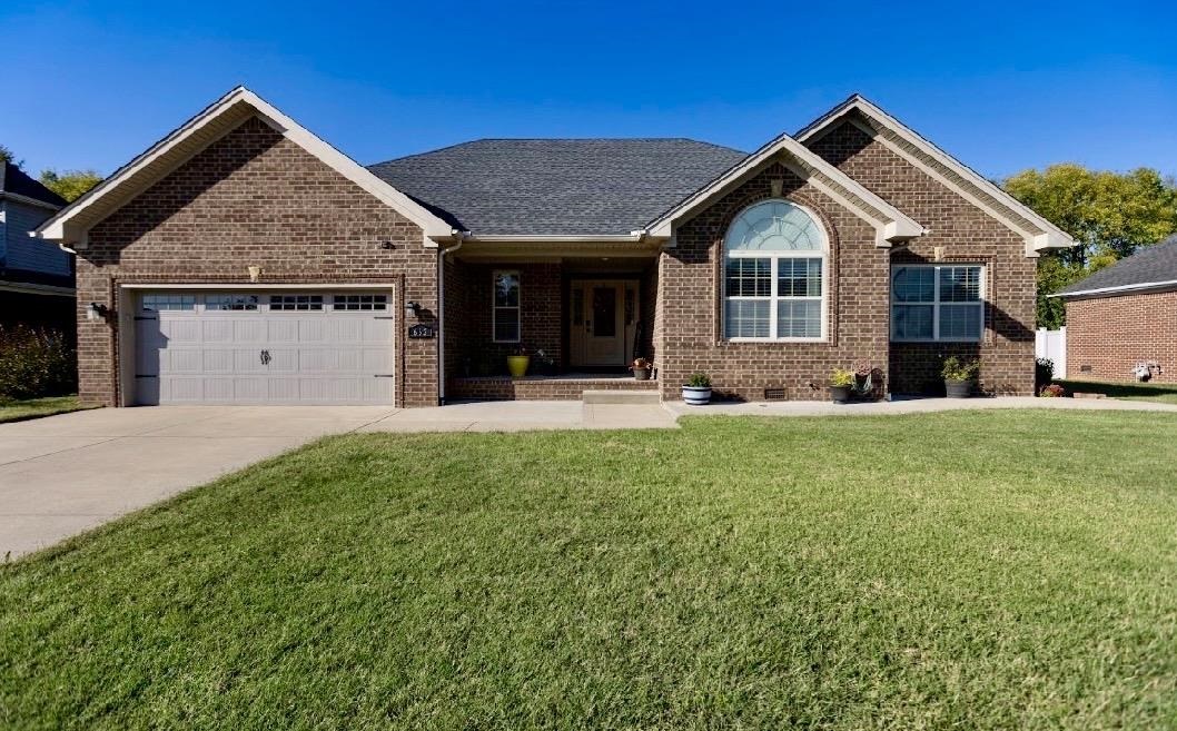 Baden Ln, Bowling Green, KY 42104