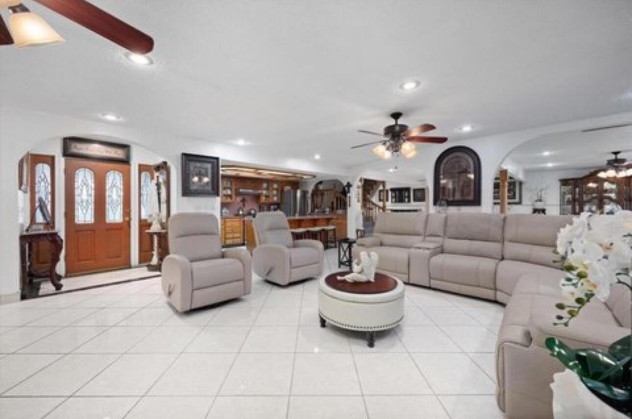 Terra Bella, California, 93270, United States, 4 Bedrooms Bedrooms, ,4 BathroomsBathrooms,Residential,For Sale,1976199