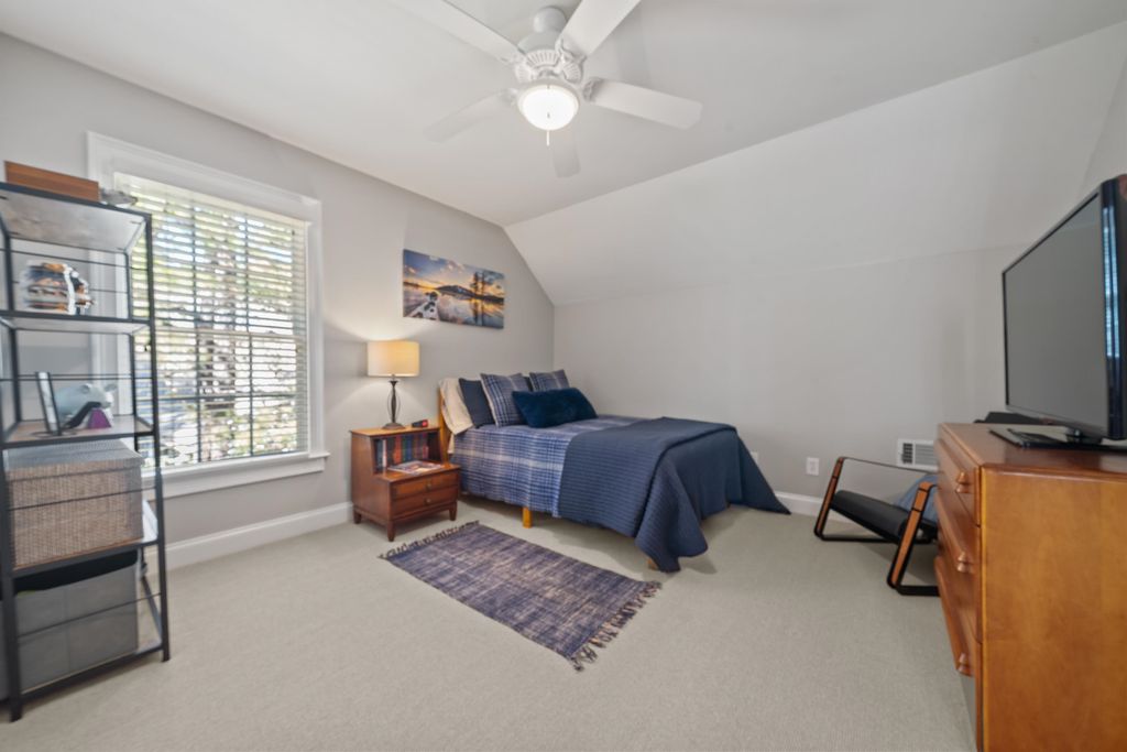 Eatonton, Georgia, 31024, United States, 3 Bedrooms Bedrooms, ,4 BathroomsBathrooms,Residential,For Sale,1885439