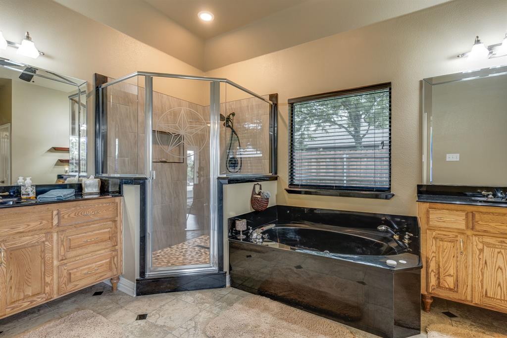 Midlothian, Texas, 76065, United States, 4 Bedrooms Bedrooms, ,4 BathroomsBathrooms,Residential,For Sale,1931685