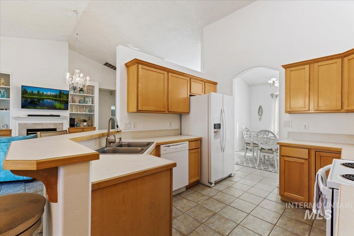 Nampa, Idaho, 83686-8635, United States, 4 Bedrooms Bedrooms, ,4 BathroomsBathrooms,Residential,For Sale,1907739