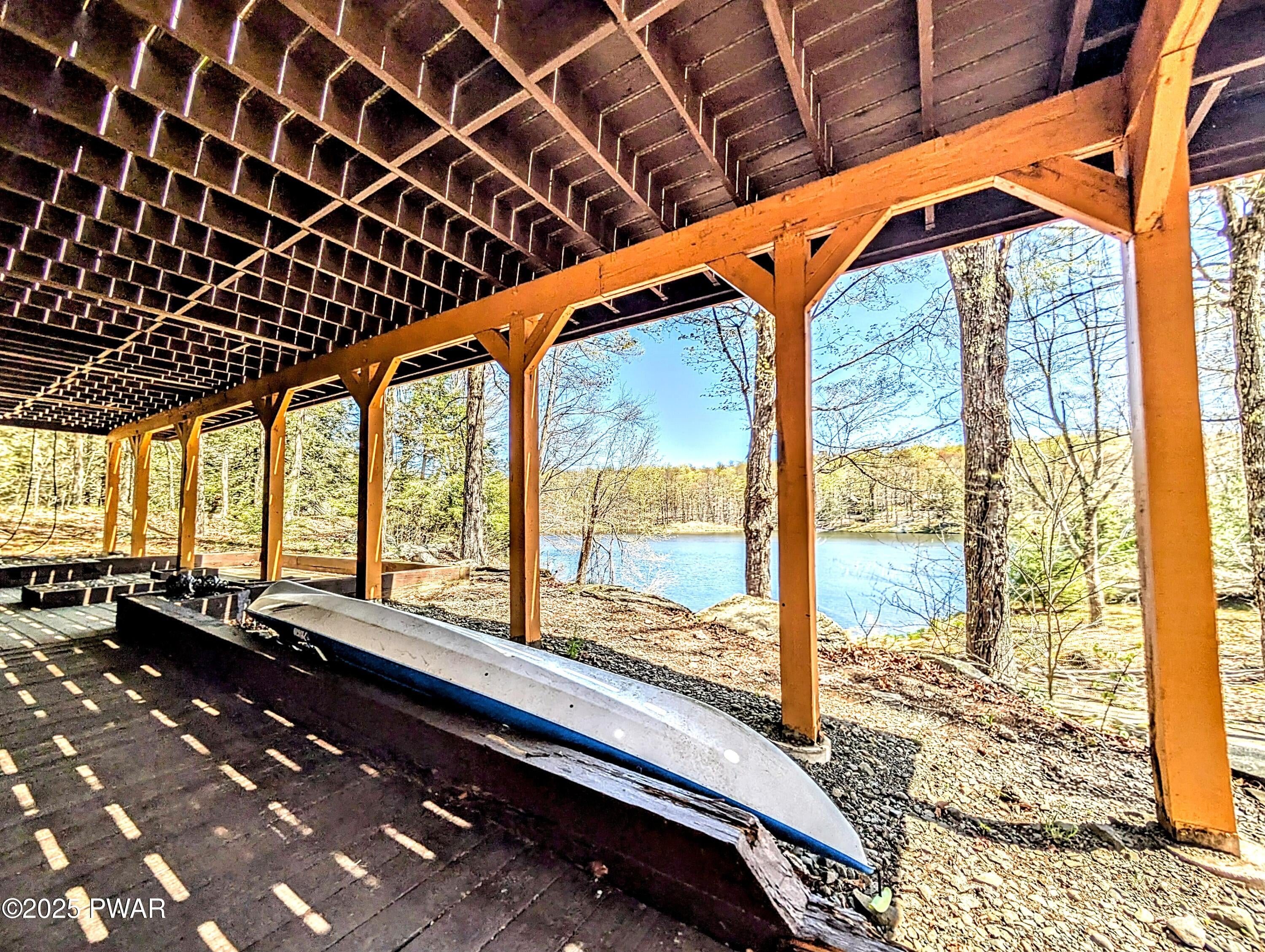 Canadensis, Pennsylvania, 18325, United States, 4 Bedrooms Bedrooms, ,2 BathroomsBathrooms,Residential,For Sale,1983117