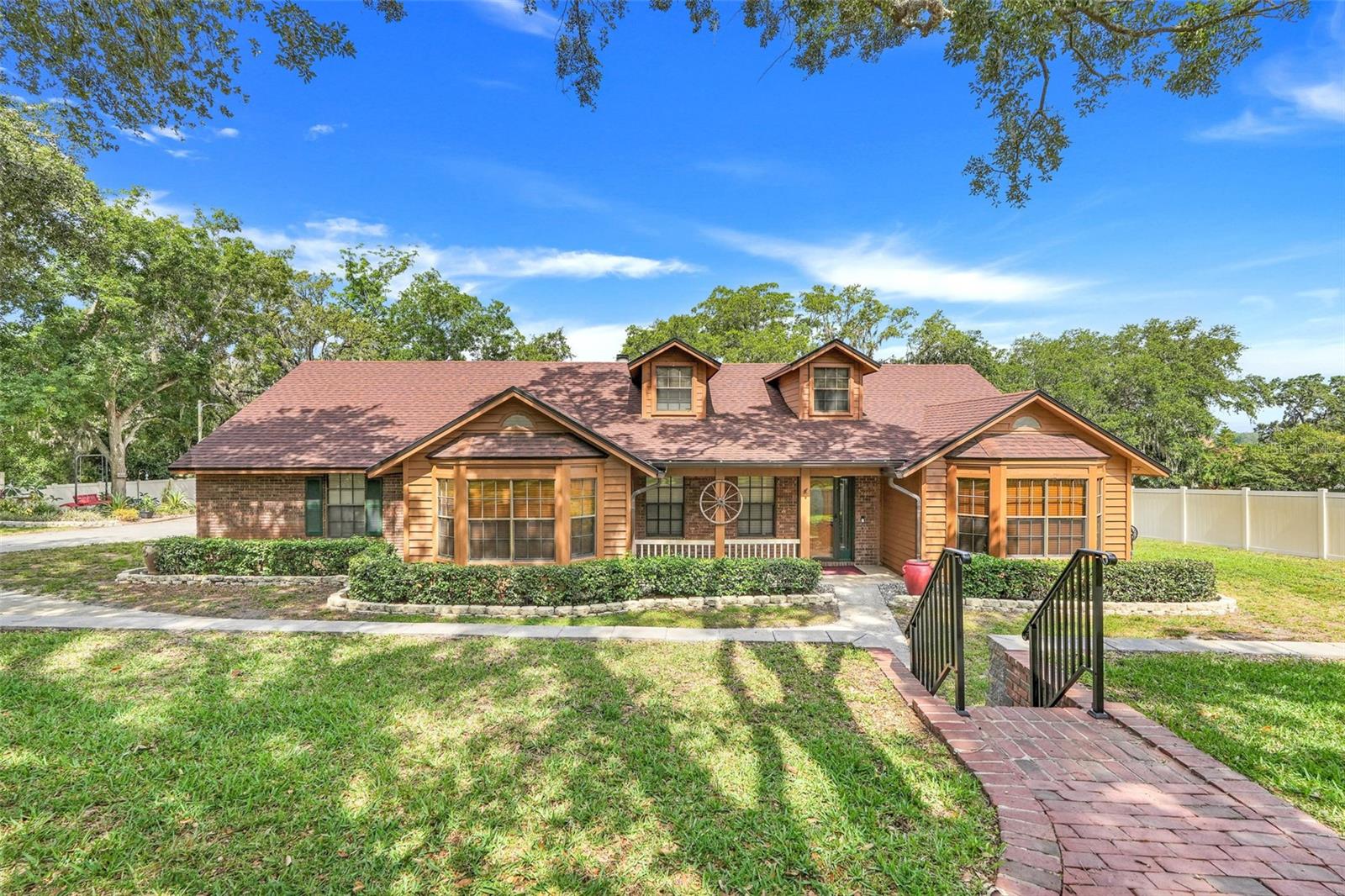 GROVELAND, Florida, 34736, United States, 4 Bedrooms Bedrooms, ,4 BathroomsBathrooms,Residential,For Sale,1695910
