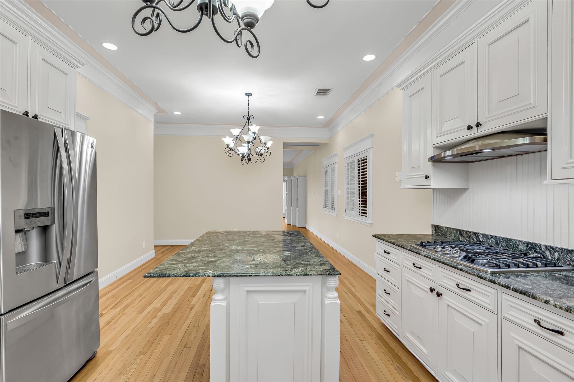  3201 White Oak Drive - 物件實景