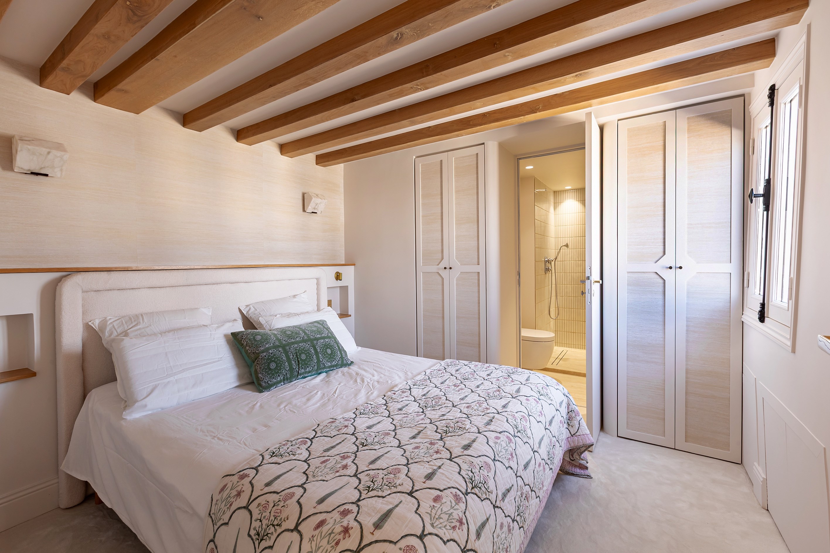 Located in the heart of the 6th arrondissement, on the highly sought-after Rue … - 物件實景