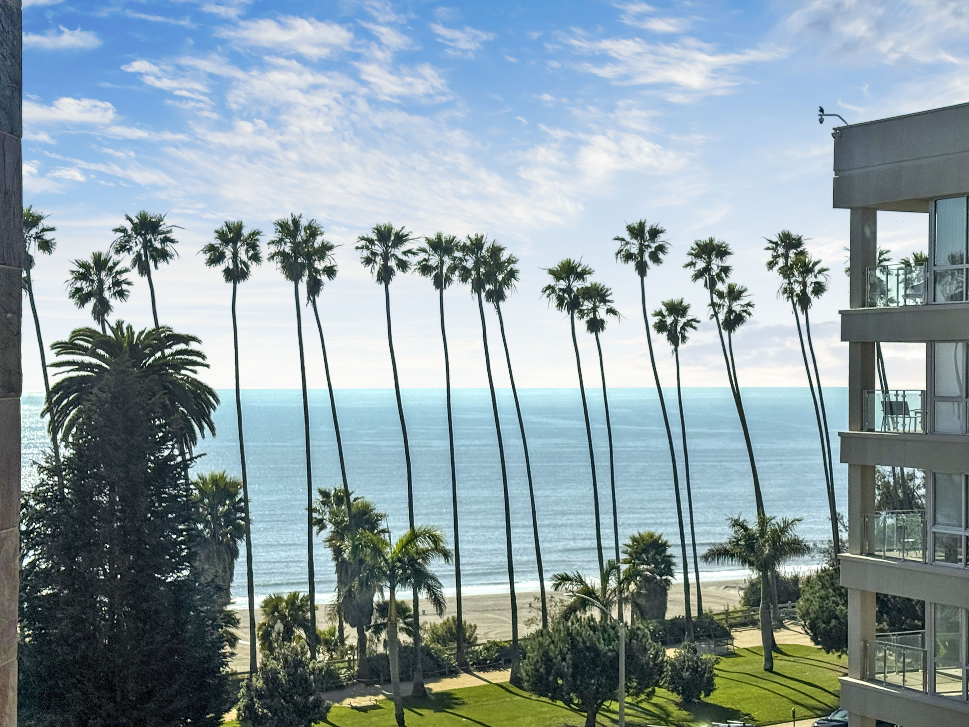  515 Ocean Avenue, 706S - 物件實景