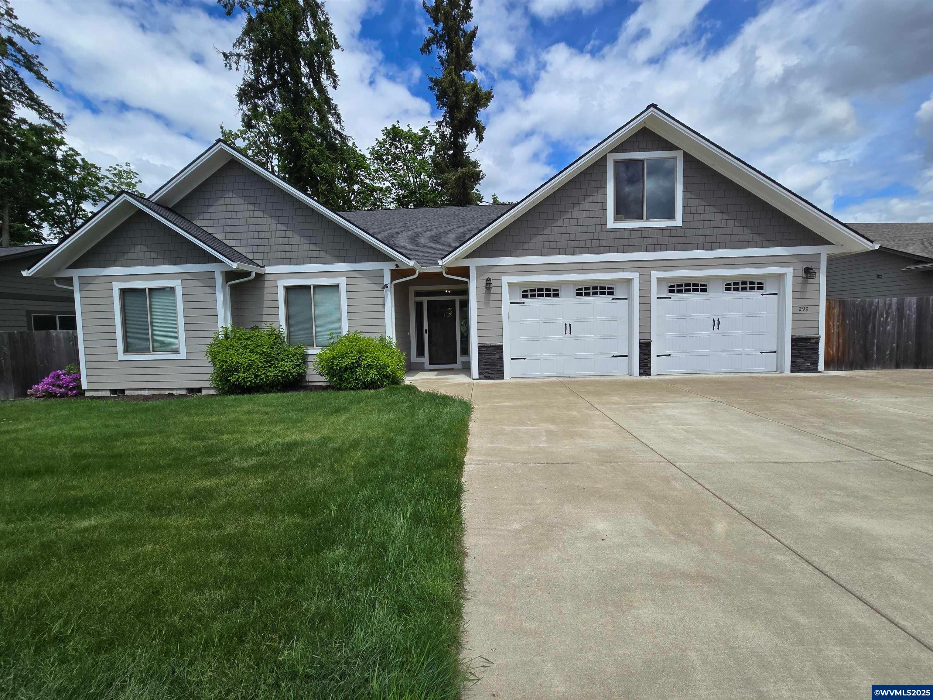 Mill City, Oregon, 97360, United States, 3 Bedrooms Bedrooms, ,2 BathroomsBathrooms,Residential,For Sale,1820943