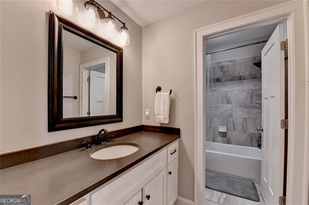 Canton, Georgia, 30114, United States, 4 Bedrooms Bedrooms, ,3 BathroomsBathrooms,Residential,For Sale,1953931