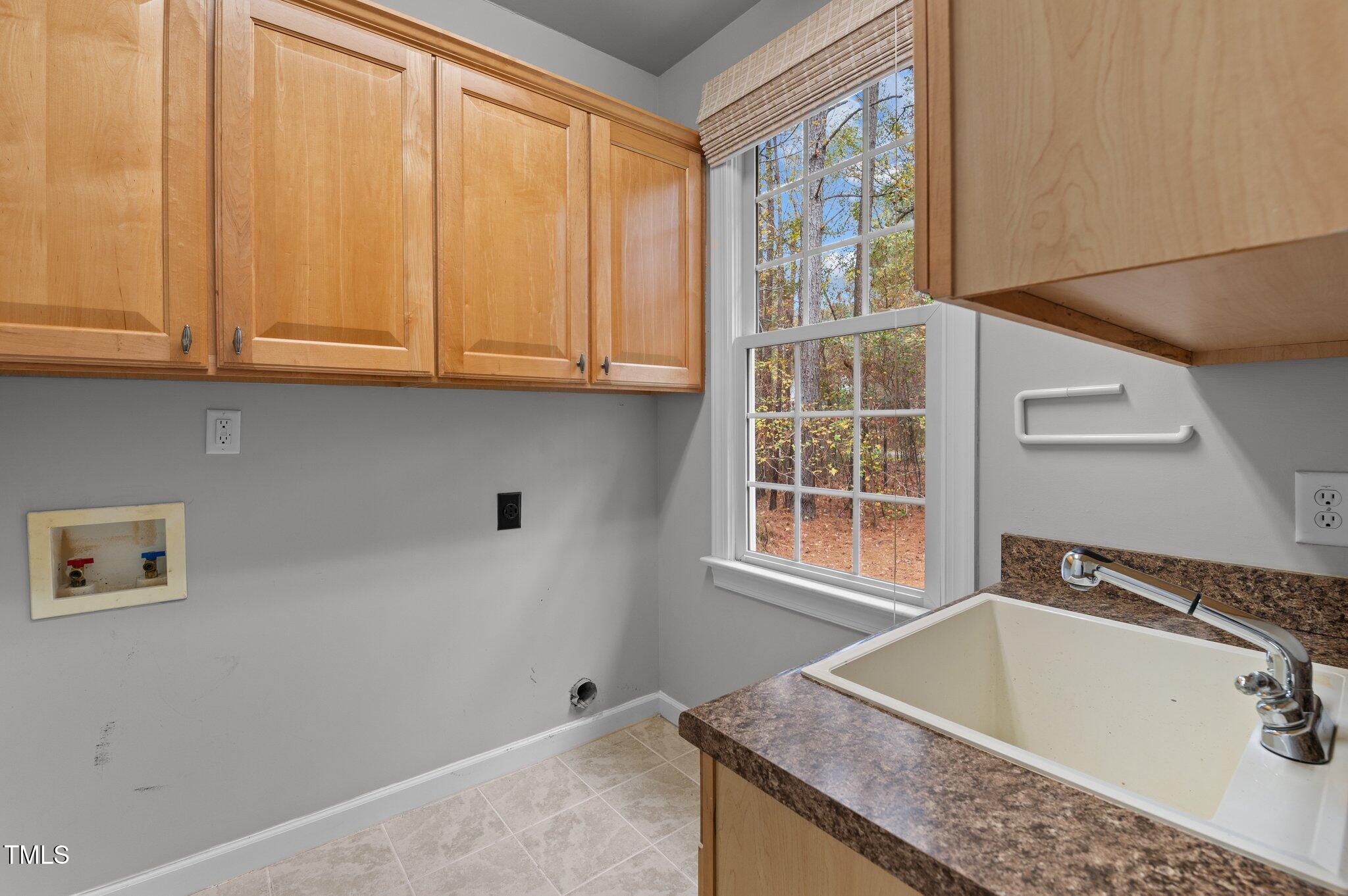 Wake Forest, North Carolina, 27587, United States, 4 Bedrooms Bedrooms, ,4 BathroomsBathrooms,Residential,For Sale,1963716