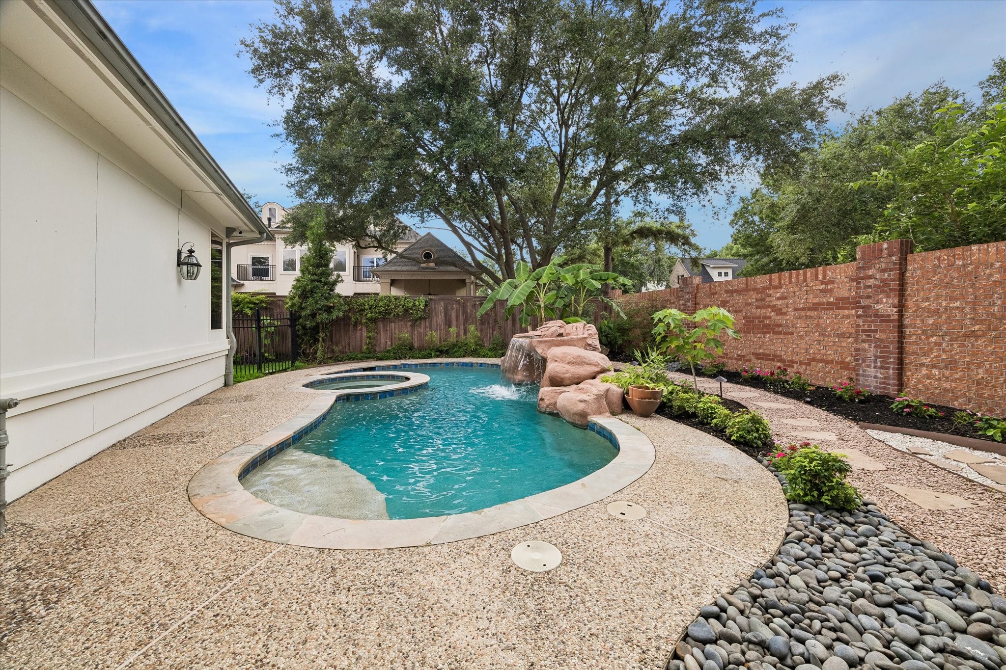  3202 Loblolly Pines Way - 物件實景