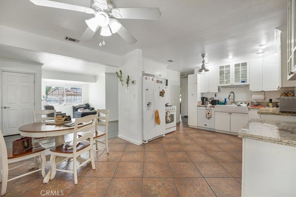 Cherry Valley, California, 92223, United States, 3 Bedrooms Bedrooms, ,2 BathroomsBathrooms,Residential,For Sale,1942767