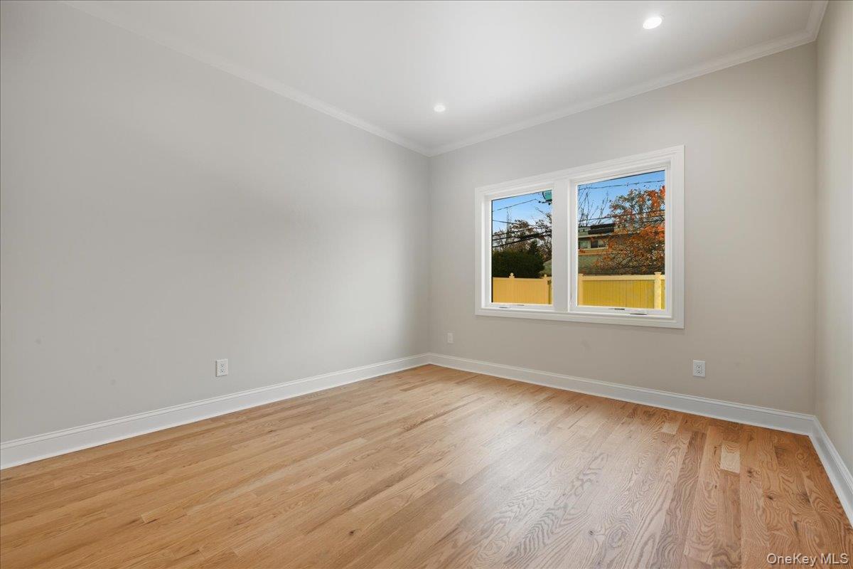 Westbury, New York, 11590, United States, 5 Bedrooms Bedrooms, ,5 BathroomsBathrooms,Residential,For Sale,1991038