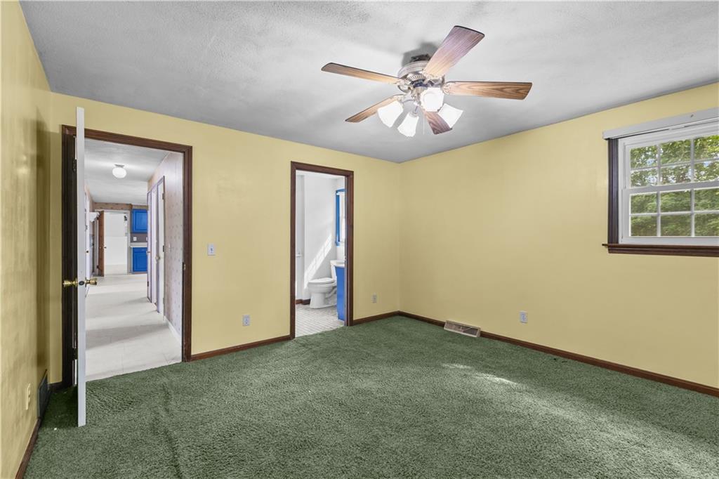 North Kingstown, Rhode Island, 02852, United States, 3 Bedrooms Bedrooms, ,2 BathroomsBathrooms,Residential,For Sale,1976998