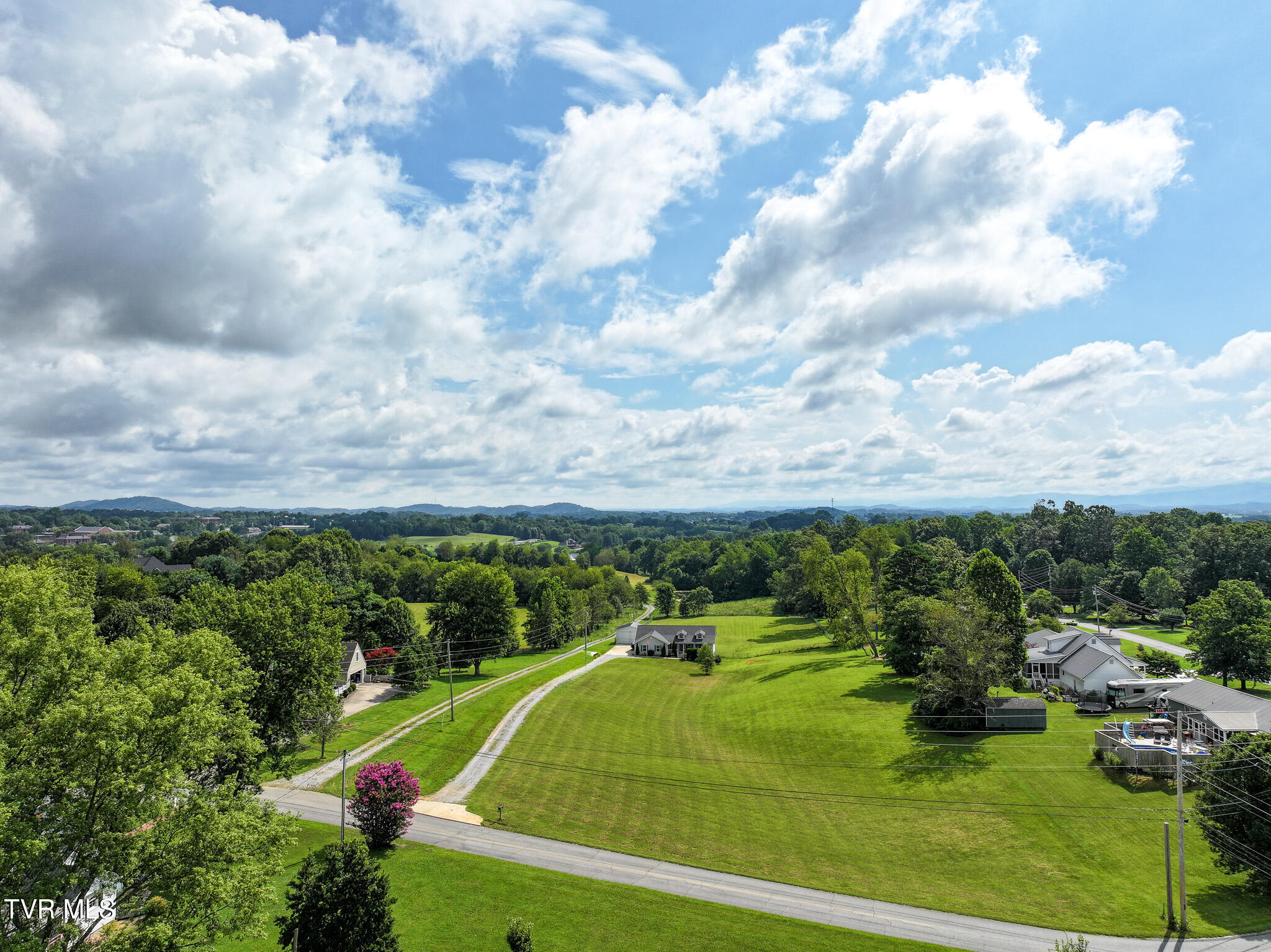 Greeneville, Tennessee, 37745, United States, 3 Bedrooms Bedrooms, ,3 BathroomsBathrooms,Residential,For Sale,1944851