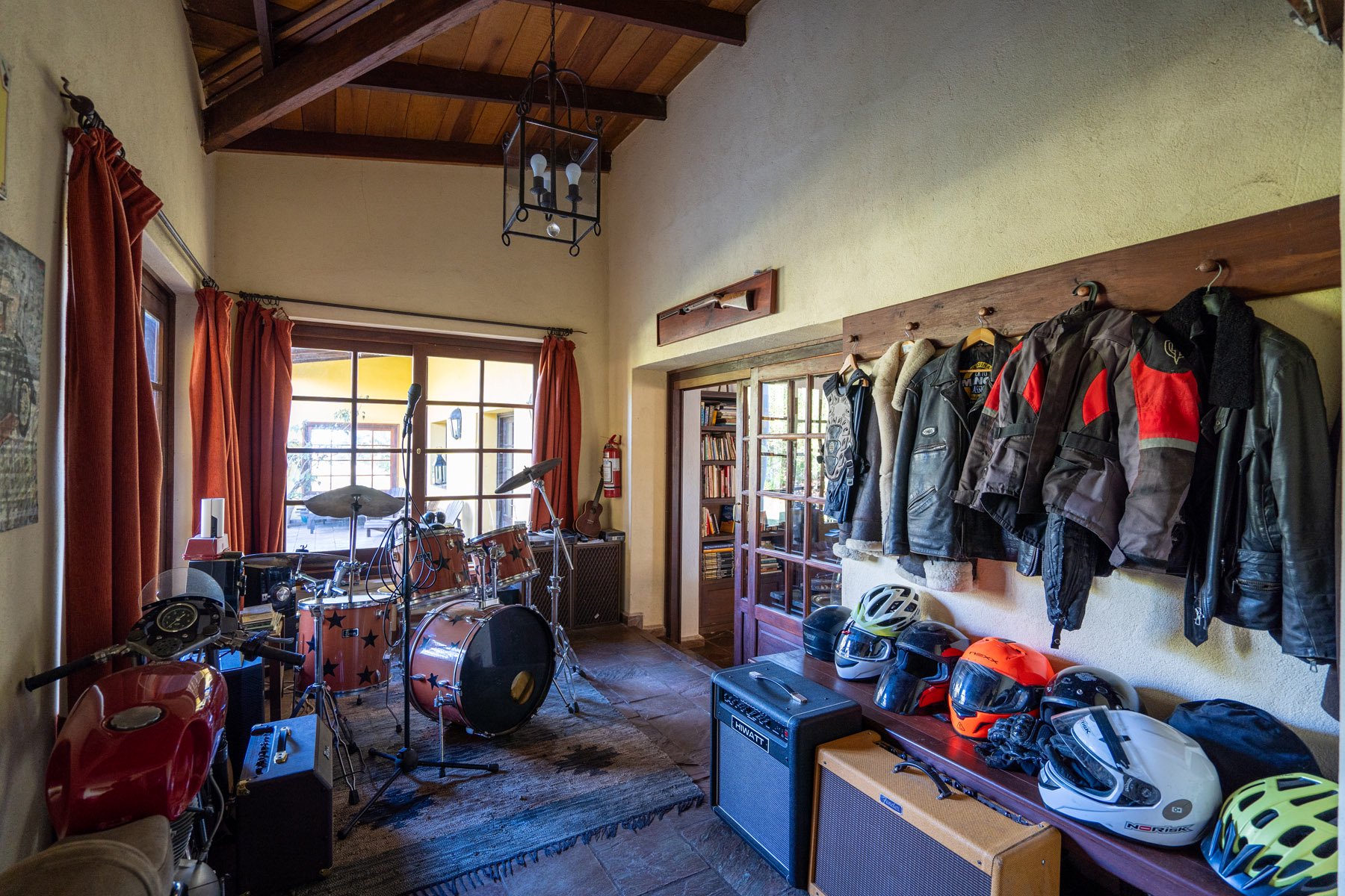  Excellent property in the Sierras. - 物件實景