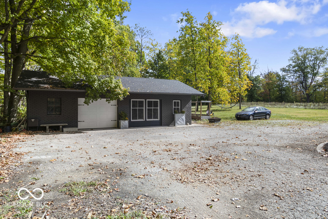 Zionsville, Indiana, 46077, United States, 4 Bedrooms Bedrooms, ,3 BathroomsBathrooms,Residential,For Sale,1942327
