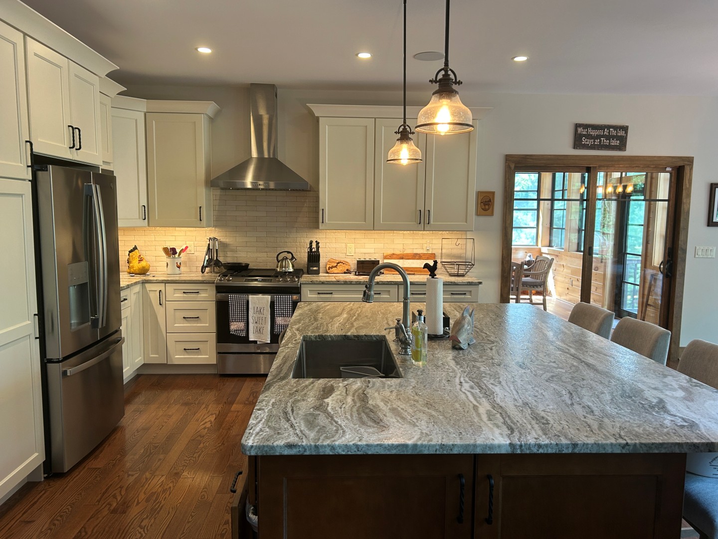 Paupack, Pennsylvania, 18451, United States, 5 Bedrooms Bedrooms, ,4 BathroomsBathrooms,Residential,For Sale,1941023