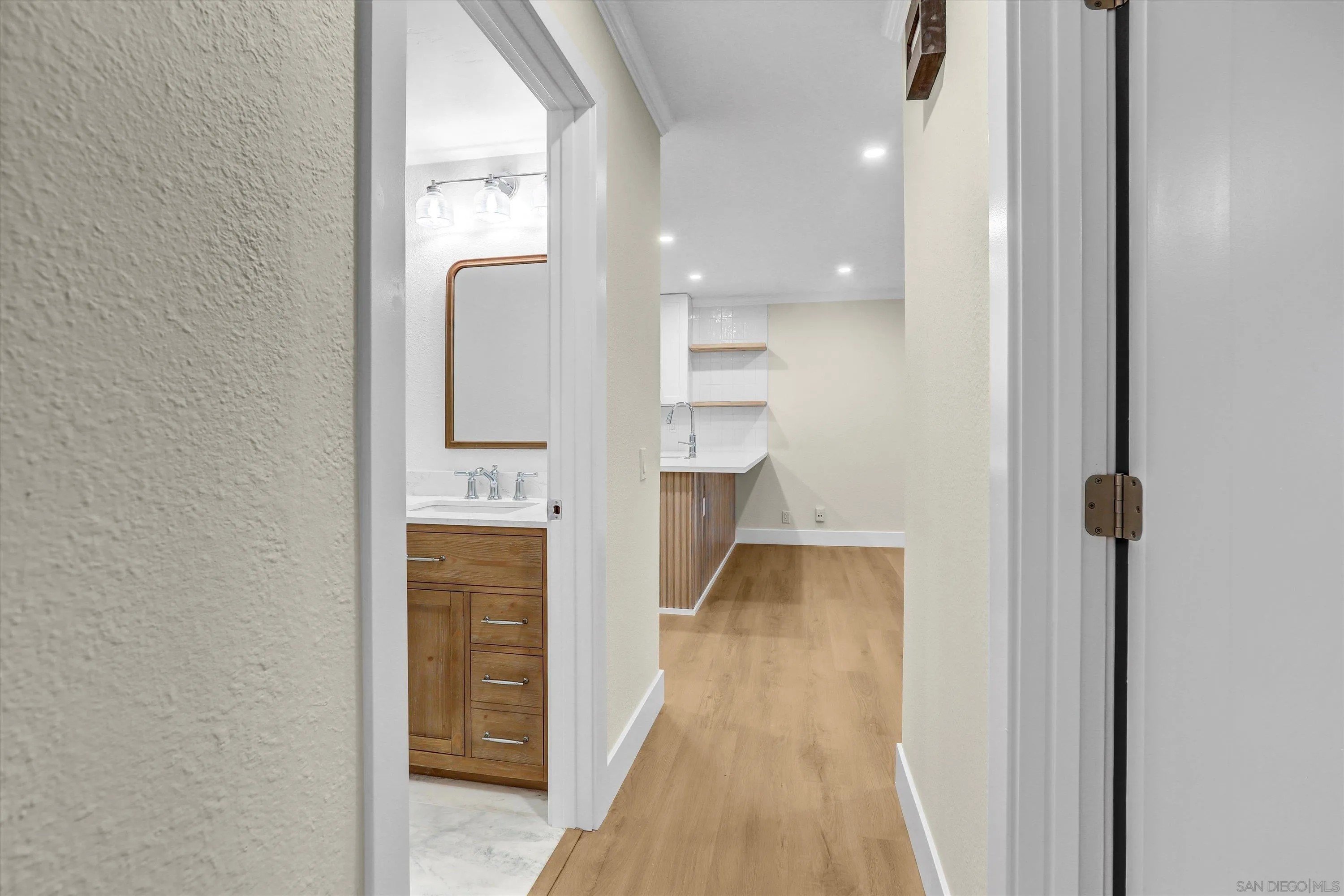 San Diego, California, 92107, United States, 2 Bedrooms Bedrooms, ,1 BathroomBathrooms,Residential,For Sale,1874558